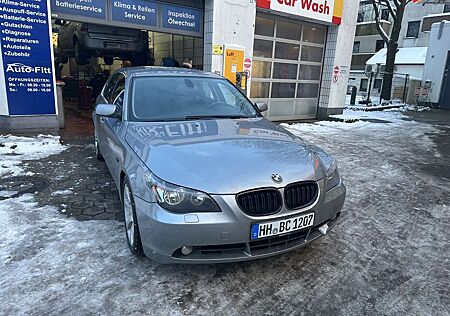 BMW 525i 525 Touring Aut.