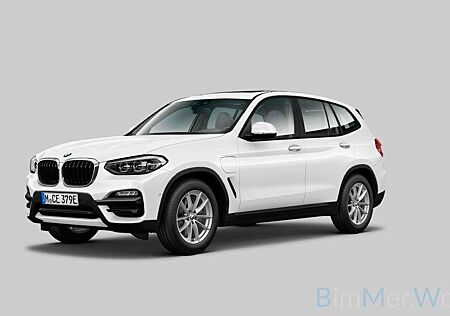BMW X3 xD30e SPORTS. PANORAMA KAMERA AHK HiFi