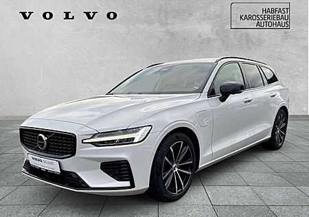 Volvo V60 Kombi Plus Dark Recharge Plug-In Hybrid AWD StandH