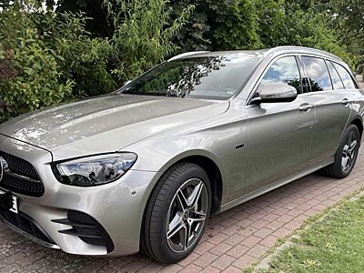 Mercedes-Benz E 300 de 4Matic T 9G-TRONIC AMG Line