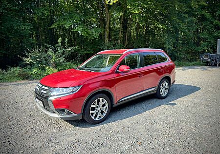 Mitsubishi Outlander Diesel 2.2 DI-D 4WD Aut. SUV-Star+