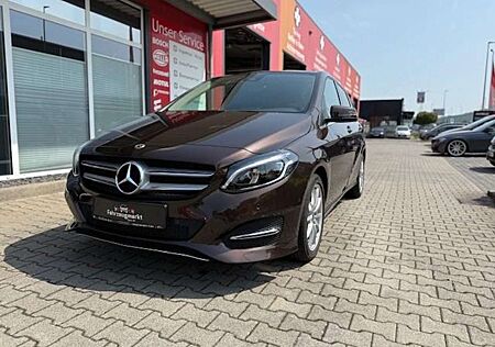 Mercedes-Benz B 250 4Matic Urban Style Edition Anhängerk