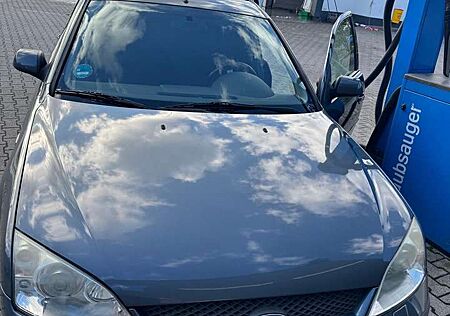 Ford Mondeo 1.8 Turnier Ghia