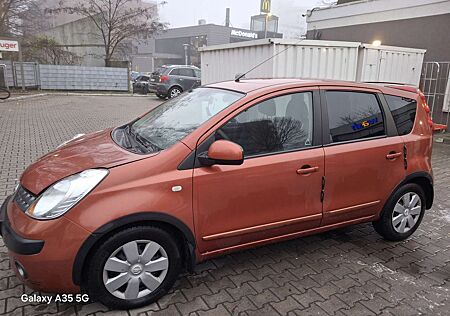 Nissan Note 1.6 acenta Neuer TÜV, Scheinwerfer und Batterie