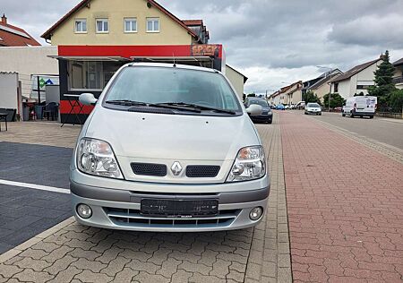 Renault Scenic 1.9 dCi Dynamique