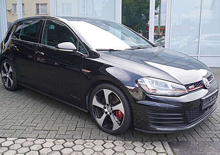 VW Golf Volkswagen VII Lim. GTI Performance