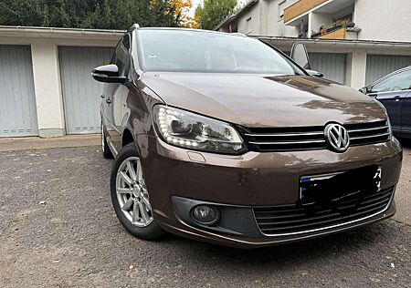 VW Touran Volkswagen 2.0 TDI DPF DSG Highline