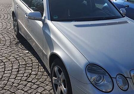 Mercedes-Benz E 220 CDI Automatik Elegance DPF