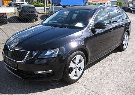 Skoda Octavia Combi Ambition**4xSitzhzg**