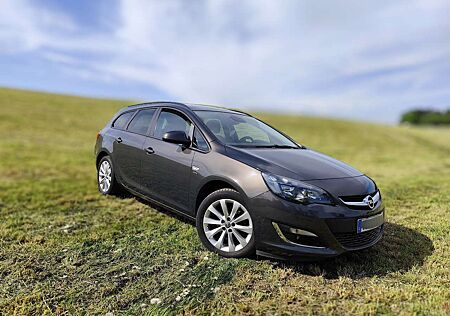 Opel Astra Sports Tourer 1.4 Turbo ecoFLEX Active AHK