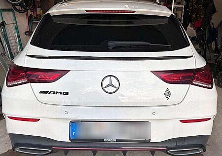 Mercedes-Benz CLA 180 Shooting Brake 7G-DCT AMG Line