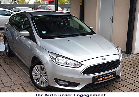 Ford Focus Lim. 1.0 EcoB Aut. Business*Navi~KD Neu