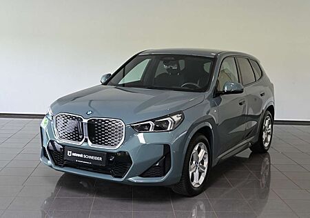 BMW X1 30 xDrive M Sport HUD ACC LED PDC Kamera