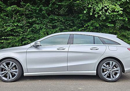 Mercedes-Benz CLA 200 CLA Shooting Brake 200 Urban
