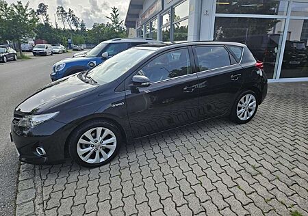 Toyota Auris Hybrid Executive