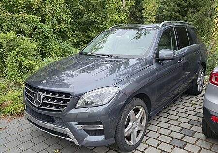 Mercedes-Benz ML 350 BlueTEC 4MATIC 7G-TRONIC
