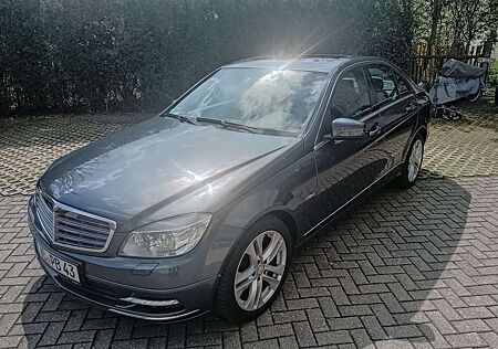 Mercedes-Benz C 350 CDI DPF 4Matic 7G-TRONIC BlueEFFICIENCY Eleg
