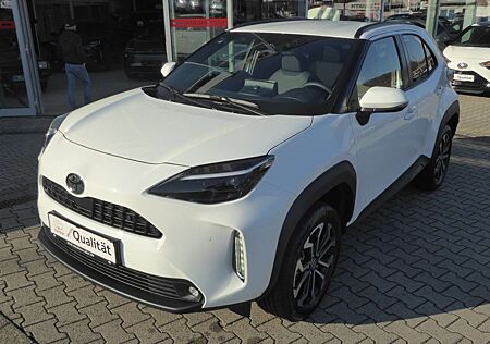 Toyota Yaris Cross 1.5H Teamplayer+Winter+Safety-Paket
