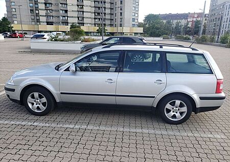 VW Passat Variant Volkswagen 1.9 TDI Comfortline