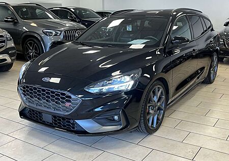 Ford Focus ST*Leder*AHK*LED*Cam*Navi*CarPlay*SHZ*PDC*