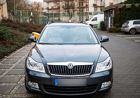 Skoda Octavia Combi 1.8 TSI DSG Laurin