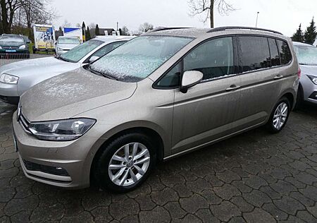 VW Touran Volkswagen Comfortline 1,2 TSI NAVI+ACC+el-Heckkl