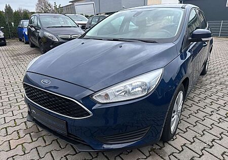 Ford Focus Turnier Trend TÜV Wartung Neu