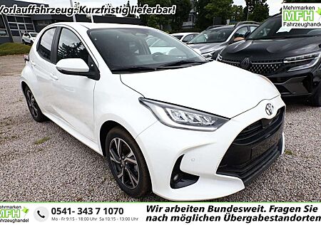Toyota Yaris LED DigiC Privacy ACC Kam 16"LM CarPlay 85 kW (...