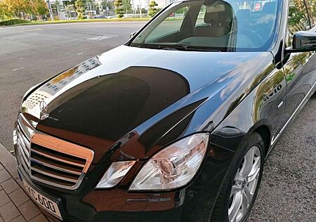 Mercedes-Benz E 200 BlueEFFICIENCY Avantgarde