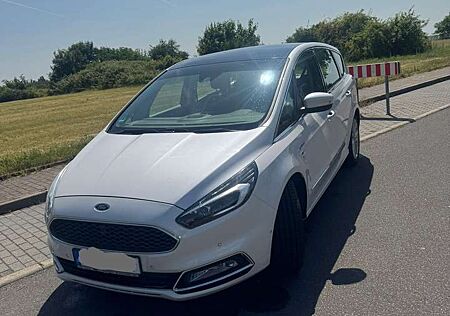 Ford S-Max Vignale