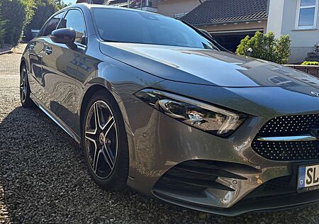 Mercedes-Benz A 250 AMG+PANO+360 grad +MULTIBEAM