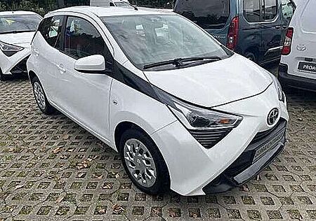 Toyota Aygo 1.0 5-Türer x-play