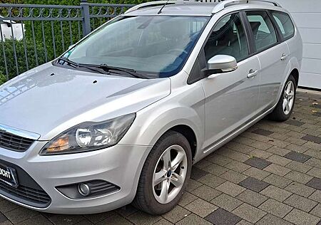 Ford Focus gebraucht kaufen Ford Focus Sport-Style + 1 Hand , HU/AU NEU ! 10/27