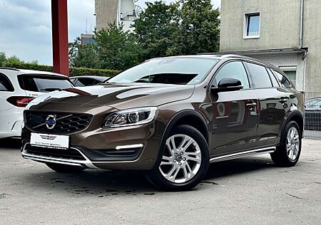 Volvo V60 CC V60 Cross Country Momentum