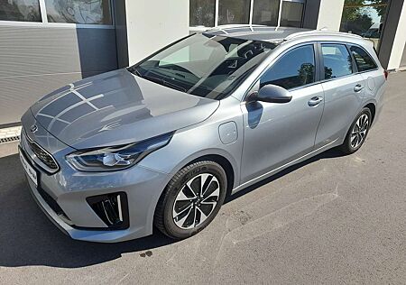 Kia XCeed Ceed SW / cee'd SW Vision 1.6 PHEV DCT6-Automatik Navi-Paket uvm.