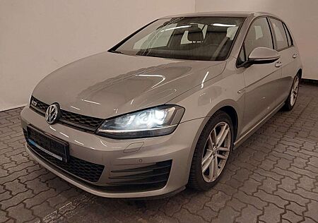VW Golf Volkswagen VII Lim. GTD BMT *1.HAND*Bi-XENON*SHZ*