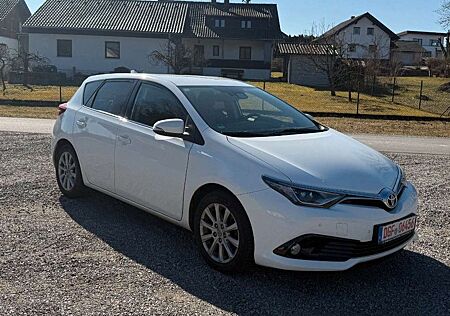 Toyota Auris Edition-S 1.Hand-Led-Kamara-Pdc-Shz-Navi