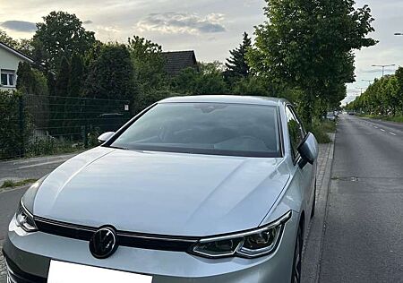 VW Golf Volkswagen Active eTSI