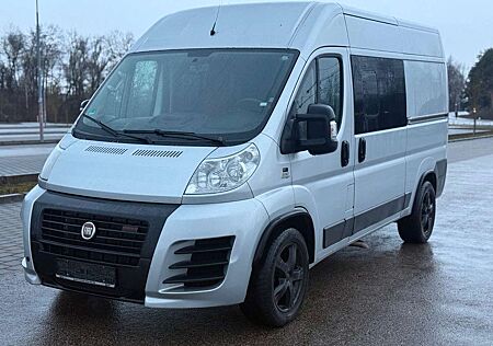 Fiat Ducato Renntransporter mit Bett und Standheizung