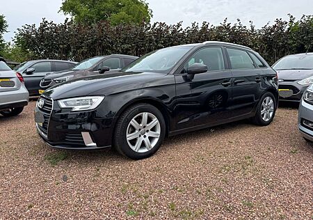 Audi A3 30 TFSI sport, AHK, SHZ, 8x ber.
