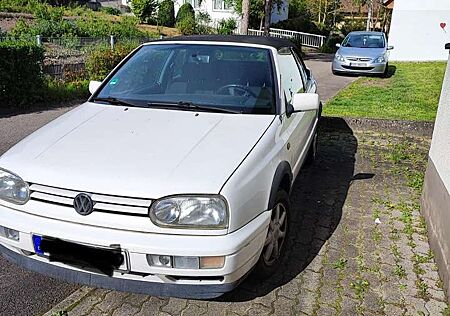 VW Golf Cabriolet Volkswagen Cabrio 1.6 Classic Edition