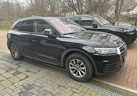 Audi Q5 2.0 TDI design Anrufen 0176 63744471