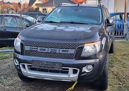 Ford Ranger Wildtrak Doppelkabine 4x4, Android, 8 fach bereift