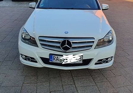 Mercedes-Benz C 200 T CDI DPF (BlueEFFICIENCY) Avantgarde