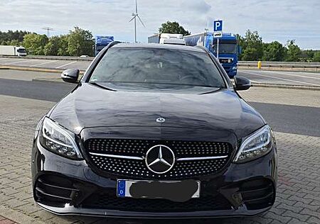 Mercedes-Benz C 220 d 4Matic T 9G-TRONIC AMG Line