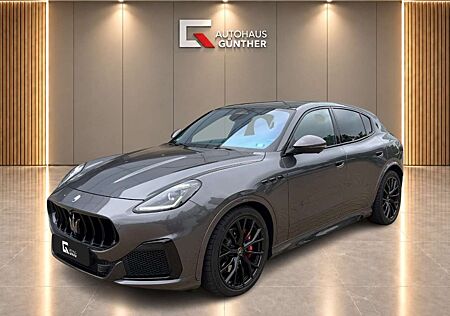 Maserati Grecale Trofeo 530HP AHK/Pano/Carbon/Approved