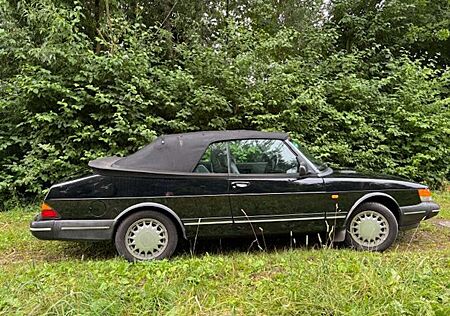 Saab 900