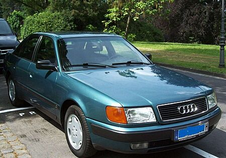 Audi 100 2.6 E Oldtimer V6