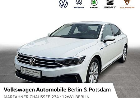 VW Passat Volkswagen GTE 1,4 l TSI DSG Navi LED Standhzg PDC