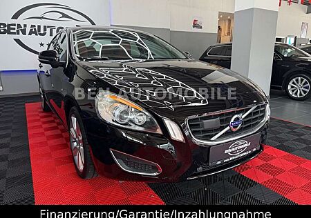 Volvo S60 Lim. Summum D5 *STHZ*LEDER*NAVI*RFK*